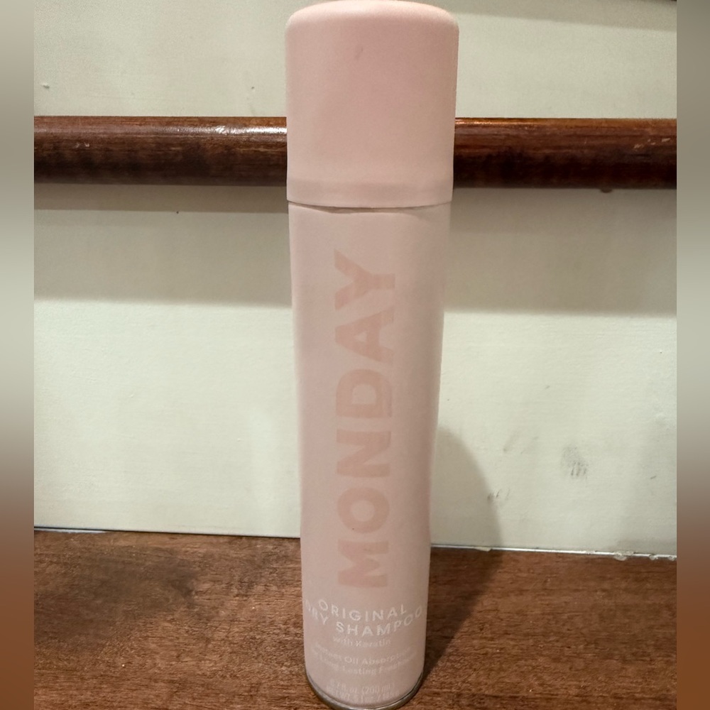 NWT Monday Original Dry Shampoo Keratin
